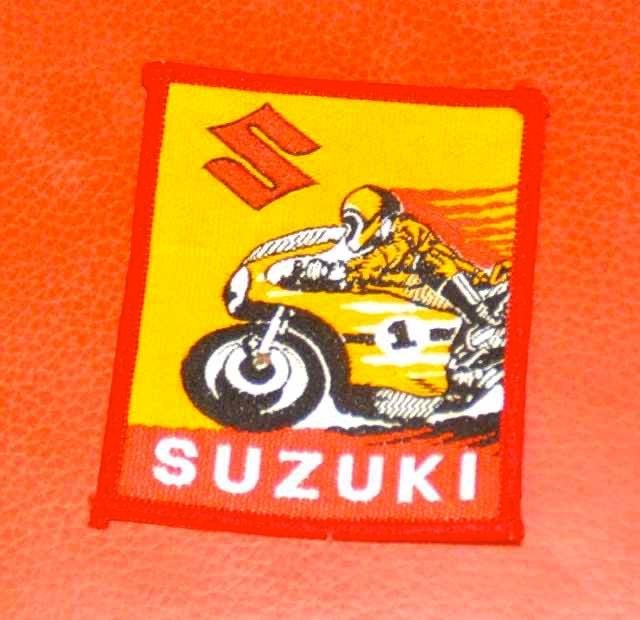 Suzuki Patch opnaai embleem  jaren 70 7,5x9, Ophalen of Verzenden, Zo goed als nieuw, Auto's