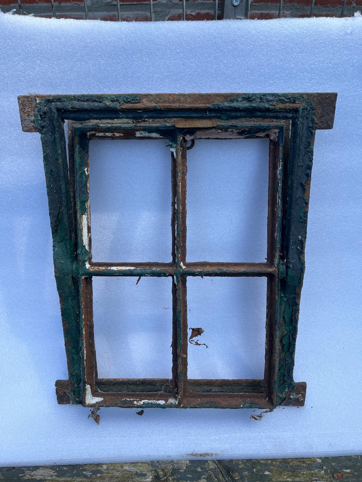 Oud gietijzeren raamkozijn, kantelbaar, Doe-het-zelf en Verbouw, Glas en Ramen, Ophalen of Verzenden, Gebruikt, Gevelraam of Ruit