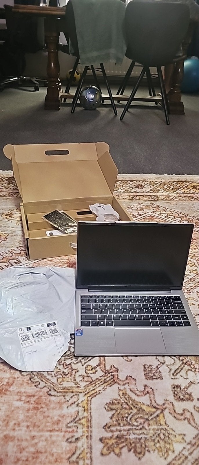 Nieuwe Chinese Laptop i7, 1TB opslag, 14 inch 4K scherm, Computers en Software, Ophalen of Verzenden