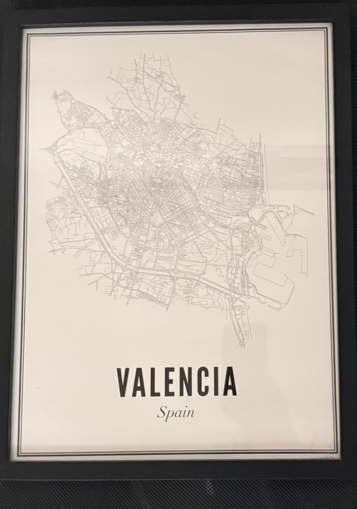 Twee ingelijste stadskaarten: Valencia en Rotterdam Kralinge, Gebruikt, 50 tot 75 cm, Ophalen of Verzenden, Print