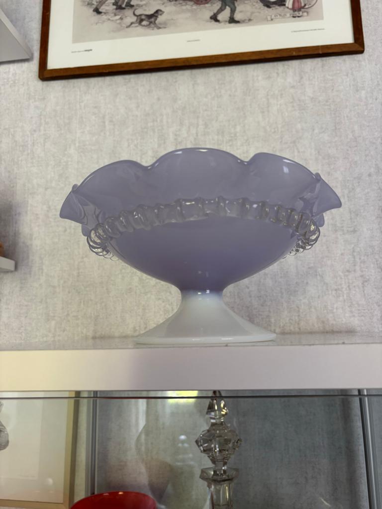 Antieke Opaline Opalino Lila Schaaltje met Witte Voet, Ophalen of Verzenden