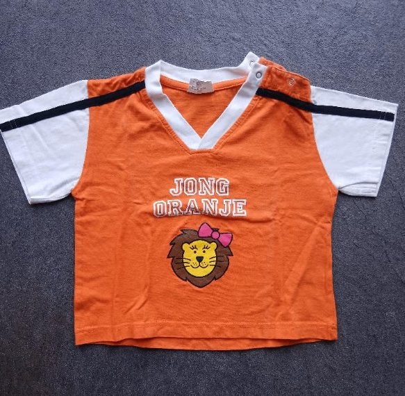 WK voetbal: Oranje meisjesshirt maat 92, Kinderen en Baby's, Kinderkleding | Maat 92, Ophalen, Gebruikt, Meisje, Shirt of Longsleeve