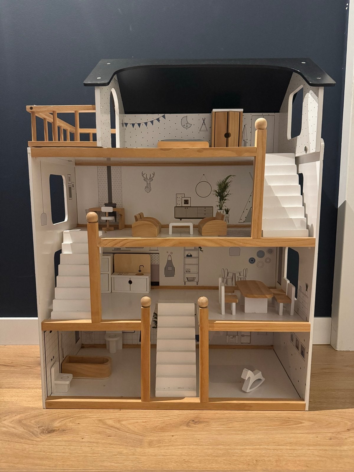 Petit Amélie poppenhuis met meubels, Ophalen, Gebruikt, Poppenhuis