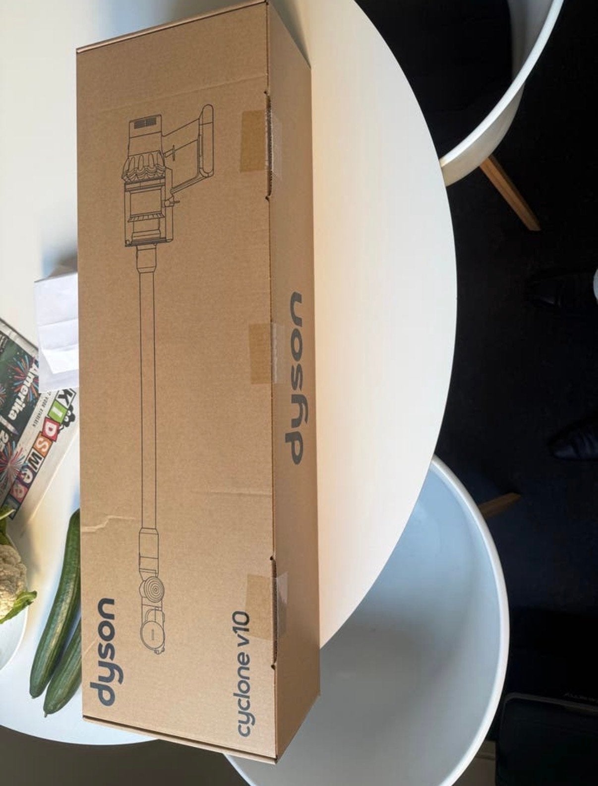 Dyson Cyclone V10 Absolute - Nieuw in ongeopende doos, Ophalen of Verzenden, Dyson, Reservoir, Steelstofzuiger