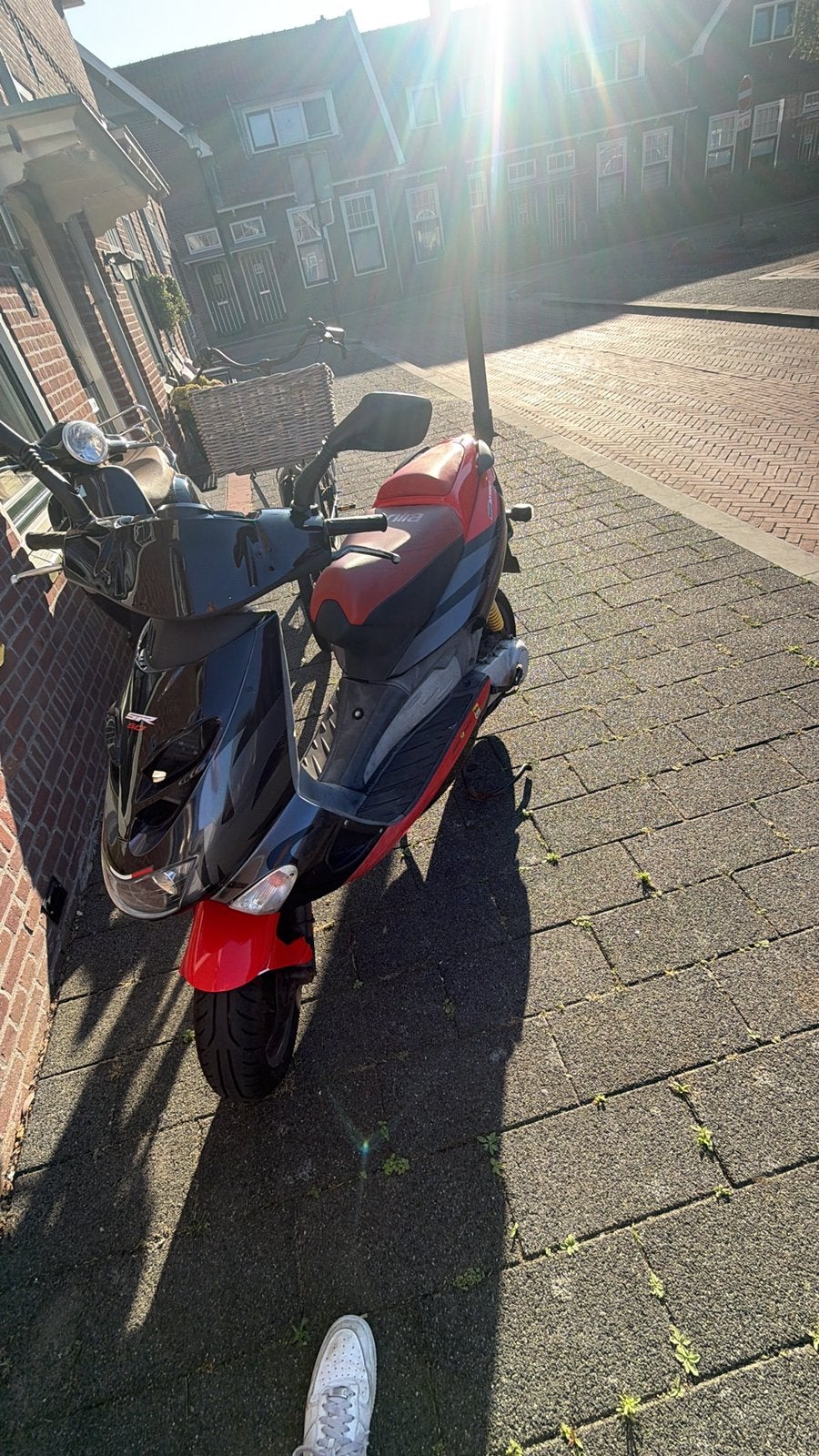 Aprilia sr50 tekoop of teruil, Fietsen en Brommers, Ophalen, Zo goed als nieuw, Benzine, SR 50
