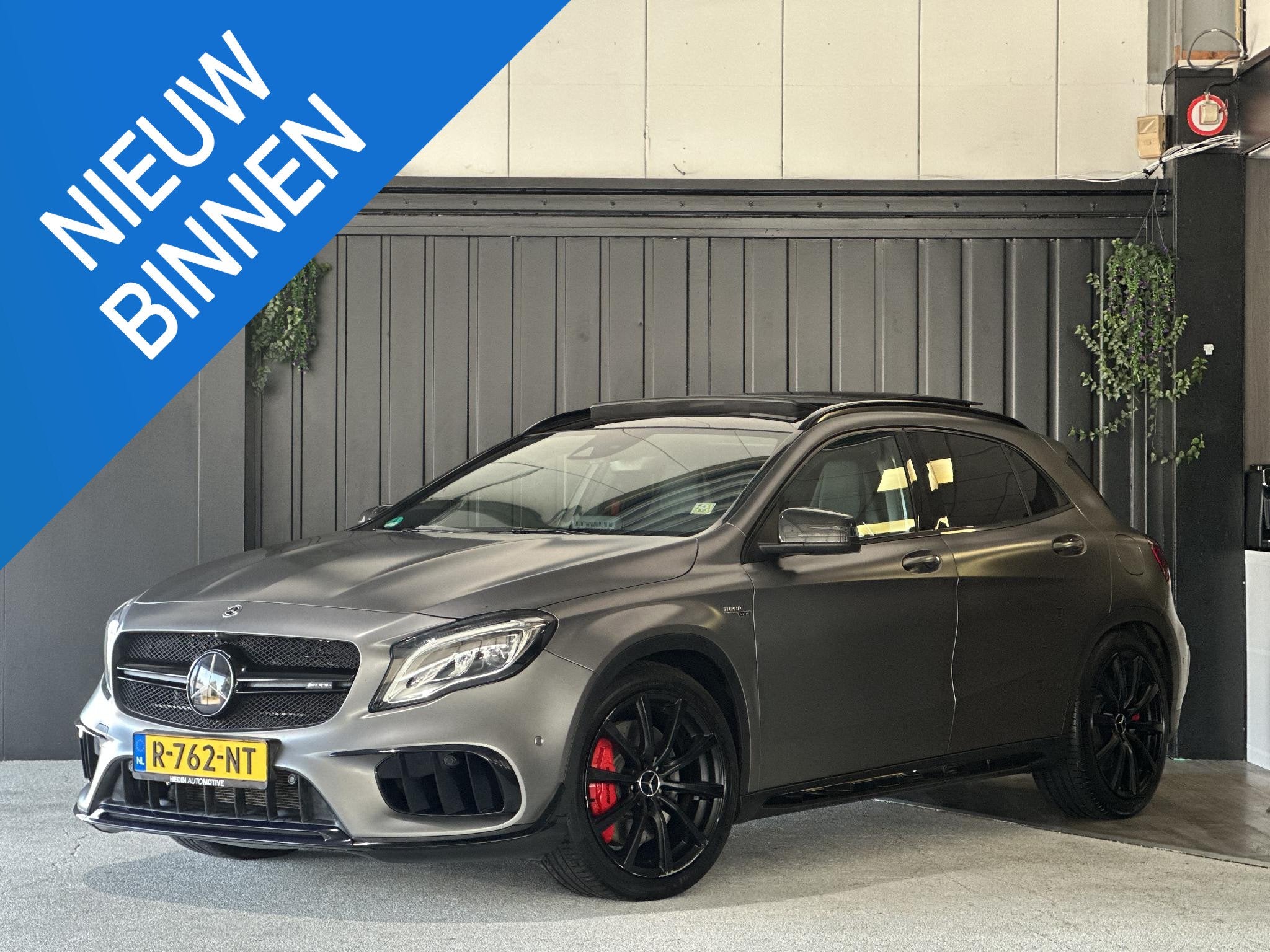 Mercedes-Benz GLA-klasse AMG 45 4MATIC Business | Panoramada, Auto's, Automaat, Gebruikt, 4 cilinders, Leder en Stof