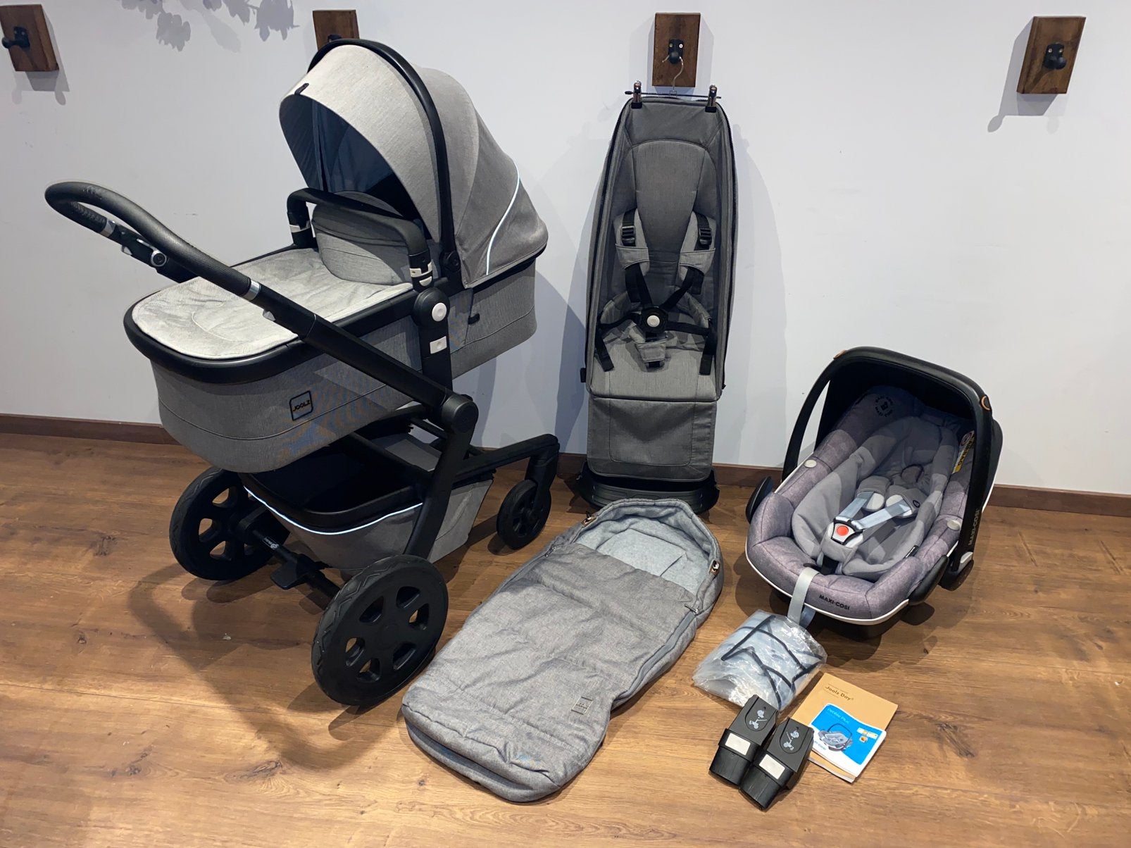 Joolz Day3 Superior Grey Complete 3in1 Kinderwagen, Ophalen, Joolz, Zo goed als nieuw, Eikenlaan 76 Spijkenisse