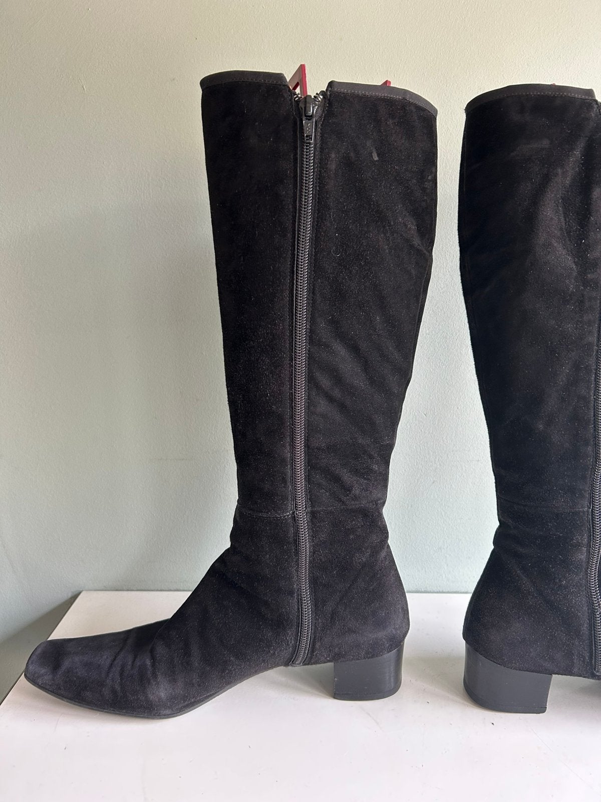 Zwarte suede Italiaanse  laarzen 38,5, Hoge laarzen, Zwart, Ophalen of Verzenden, Gedragen