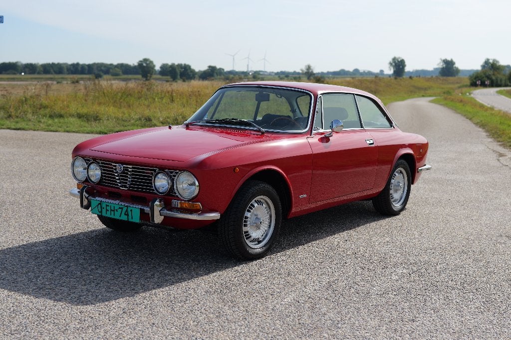 Alfa Romeo 2000 GTV Bertone 1973, foto 2