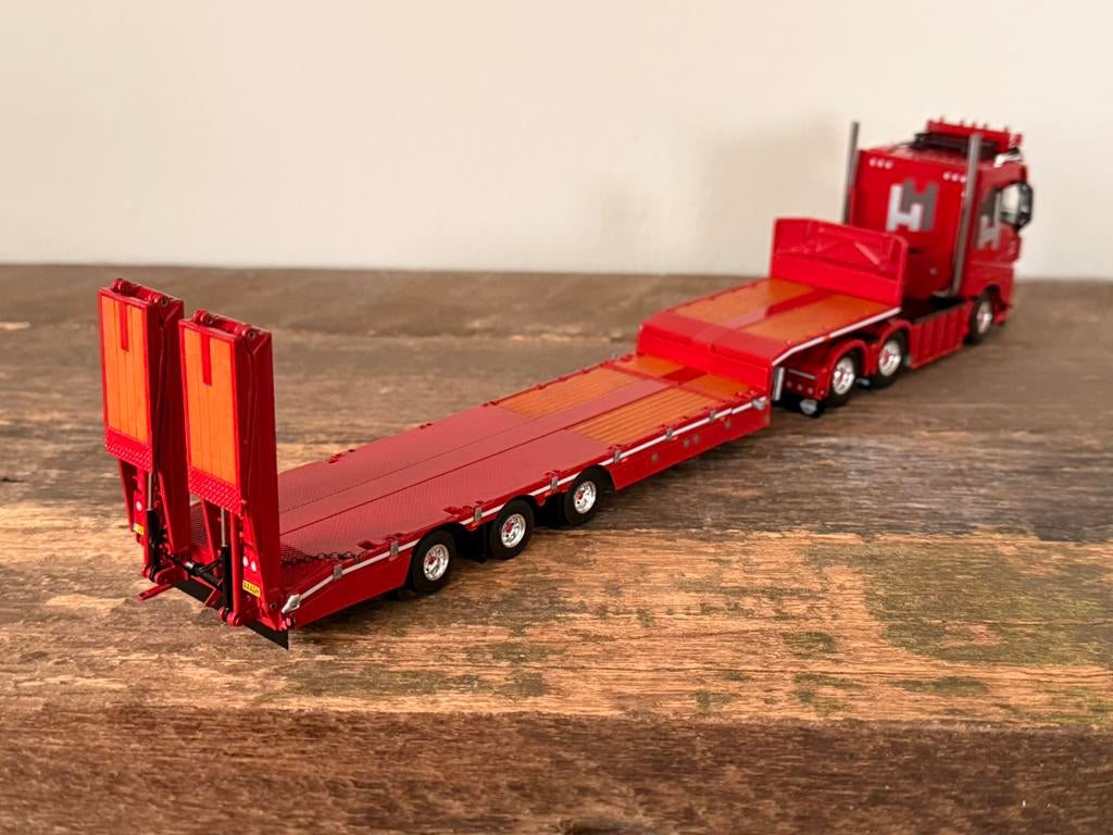 WSI - Volvo Aero Hardeman van Harten, Hobby en Vrije tijd, Modelauto's | 1:50, Ophalen of Verzenden, Zo goed als nieuw, Bus of Vrachtwagen