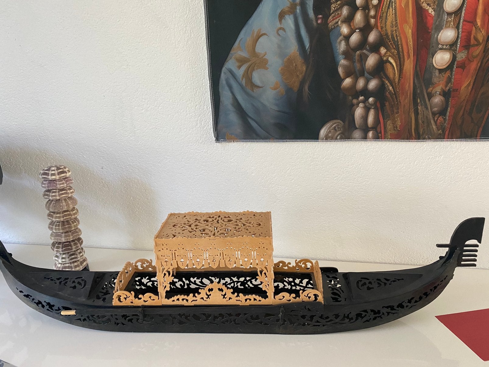 Houten miniatuur boot/venitiaanse gondel , 109 cm lang, Ophalen