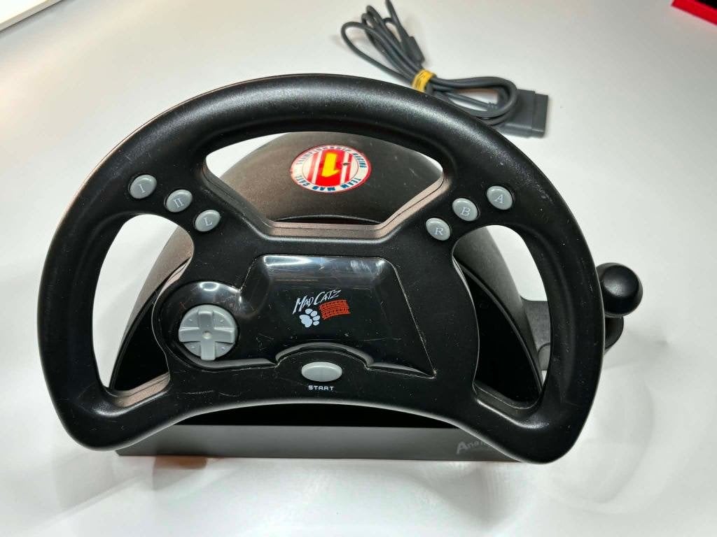 Racestuur Mad Catz PlayStation 1, Spelcomputers en Games, Verzenden, Gebruikt, Met 1 controller