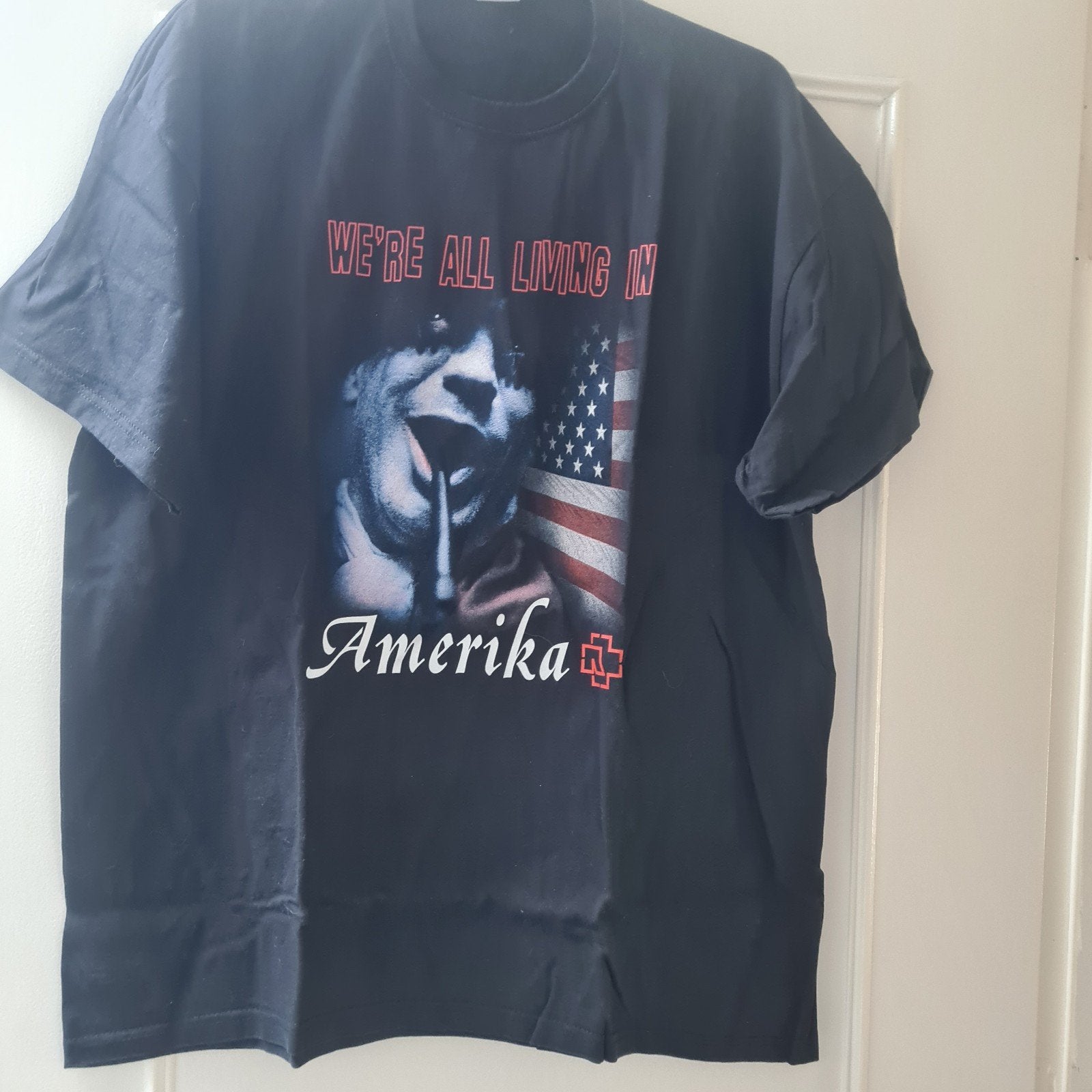 Rammstein T-shirt Zwart Maat XL - Zo goed als nieuw, Zwart, Maat 56/58 (XL), Ophalen of Verzenden, Rammstein