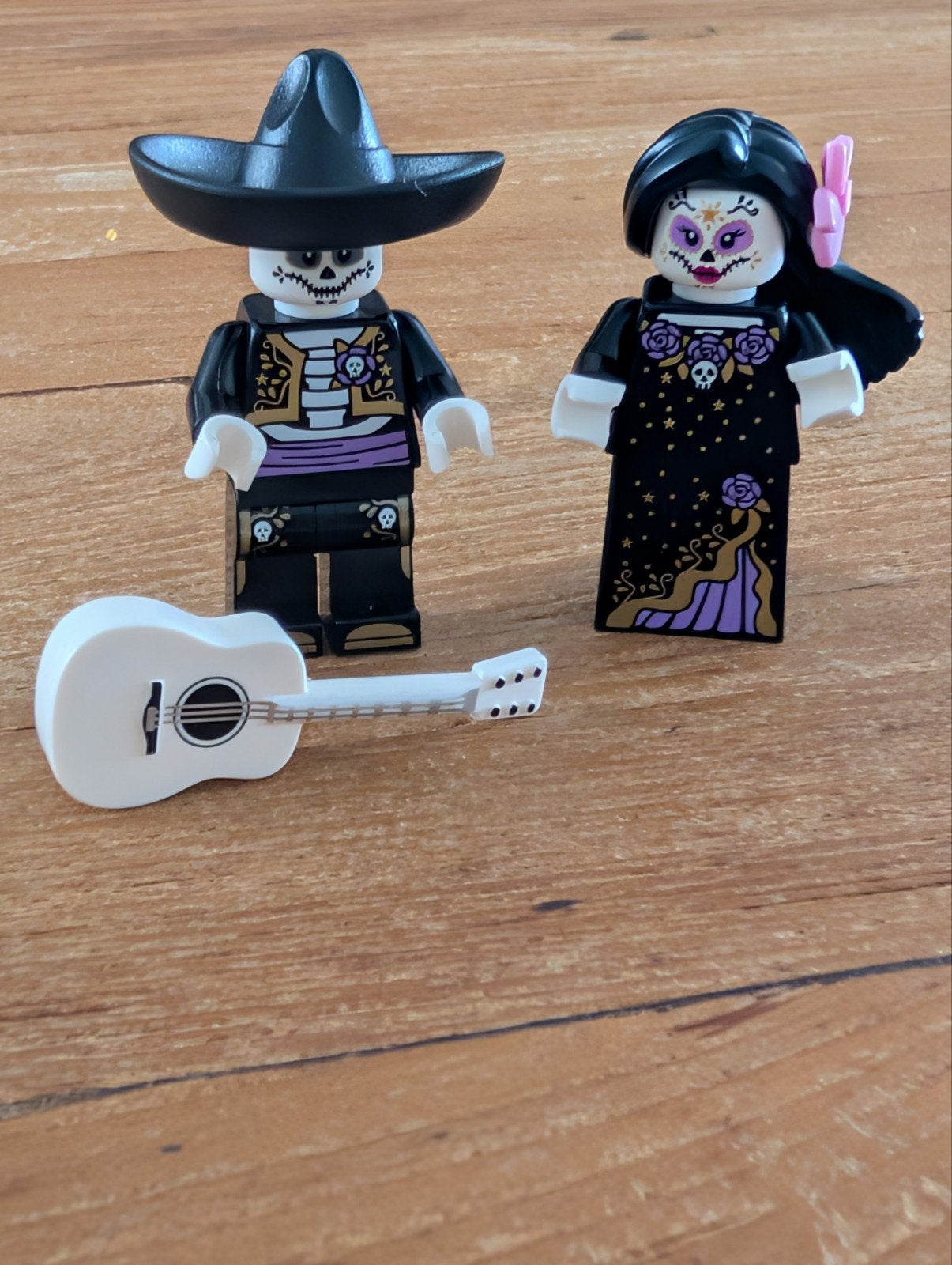 Lego Minifigures Mariachi skelet en la Catrina
en gitaar, Ophalen of Verzenden, Nieuw