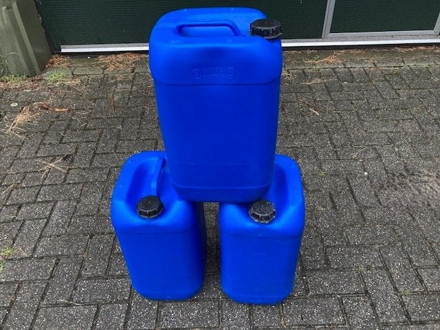 Jerrycan  25 Liter, Tuin en Terras, Minder dan 75 liter, Ophalen, Zo goed als nieuw, Kunststof