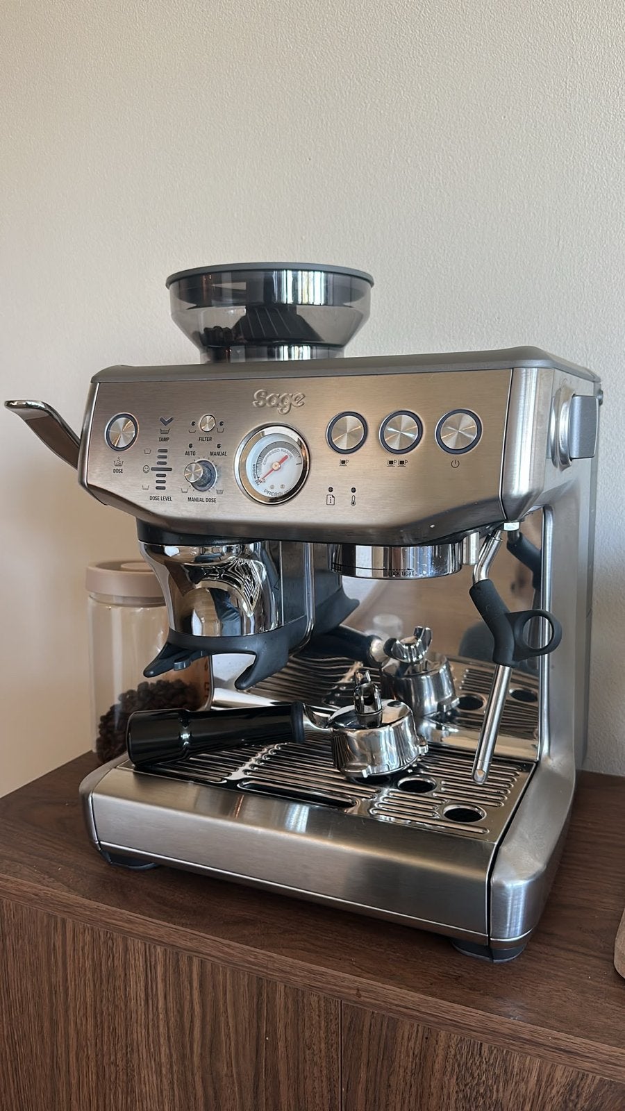 Sage Barista Express Impress - 5 maanden oud, Witgoed en Apparatuur, Ophalen of Verzenden, Zo goed als nieuw, Espresso apparaat