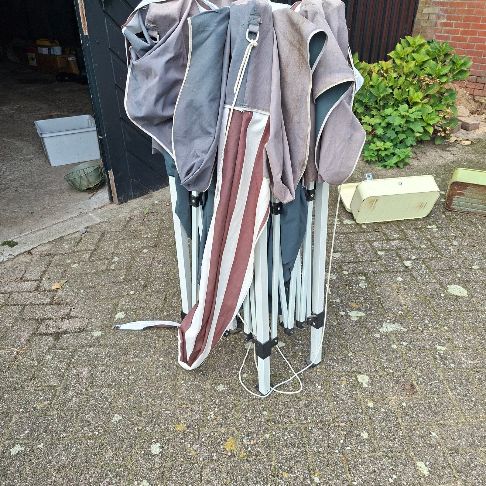 2x Partytent - Ideaal voor feesten en evenementen, Ophalen, Gebruikt, Opvouwbaar, Partytent