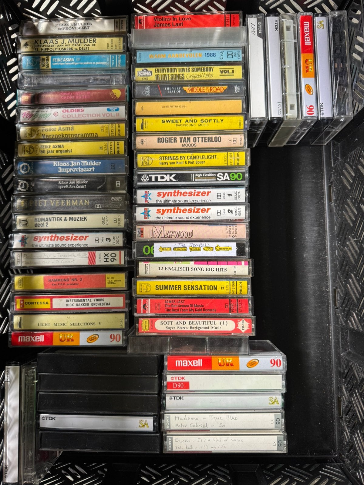 55 cassettebandjes met muziek, Cd's en Dvd's, Cassettebandjes, Ophalen, Zo goed als nieuw, 26 bandjes of meer