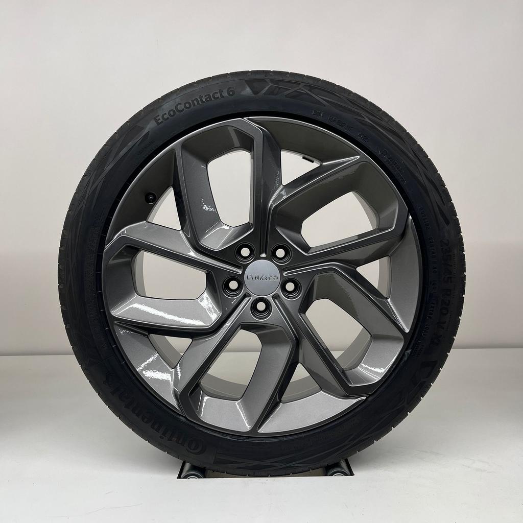 Lynk&Co 01 - 20 inch - zomerbanden, Gebruikt, Ophalen of Verzenden, 235 mm, Band(en)