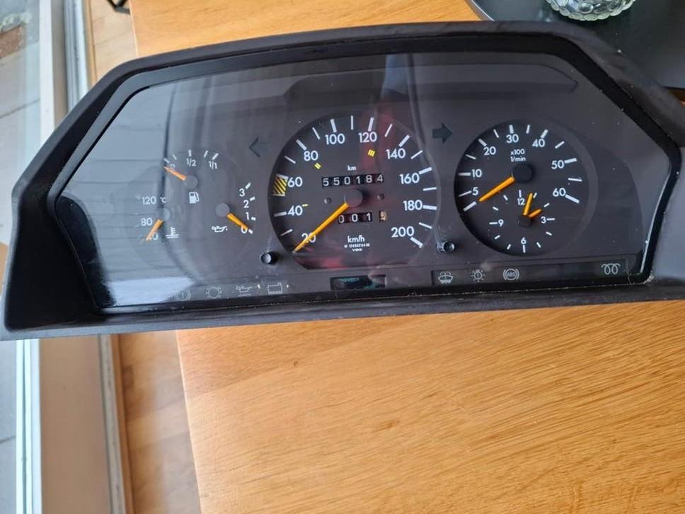 W124 diesel tellerklok., Auto-onderdelen, Dashboard en Schakelaars, Ophalen of Verzenden