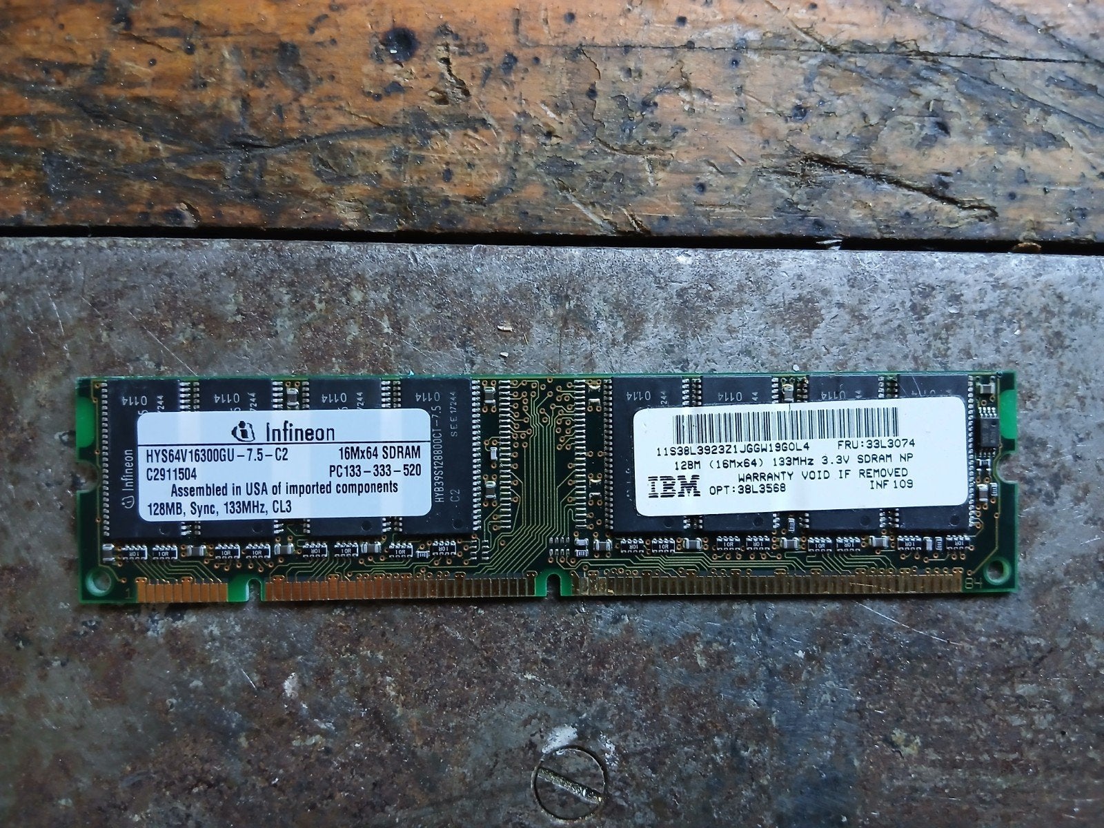 IBM Infineon 128MB SDRAM PC133 Geheugenmodule, Gebruikt, Server, Onbekend, Ophalen of Verzenden