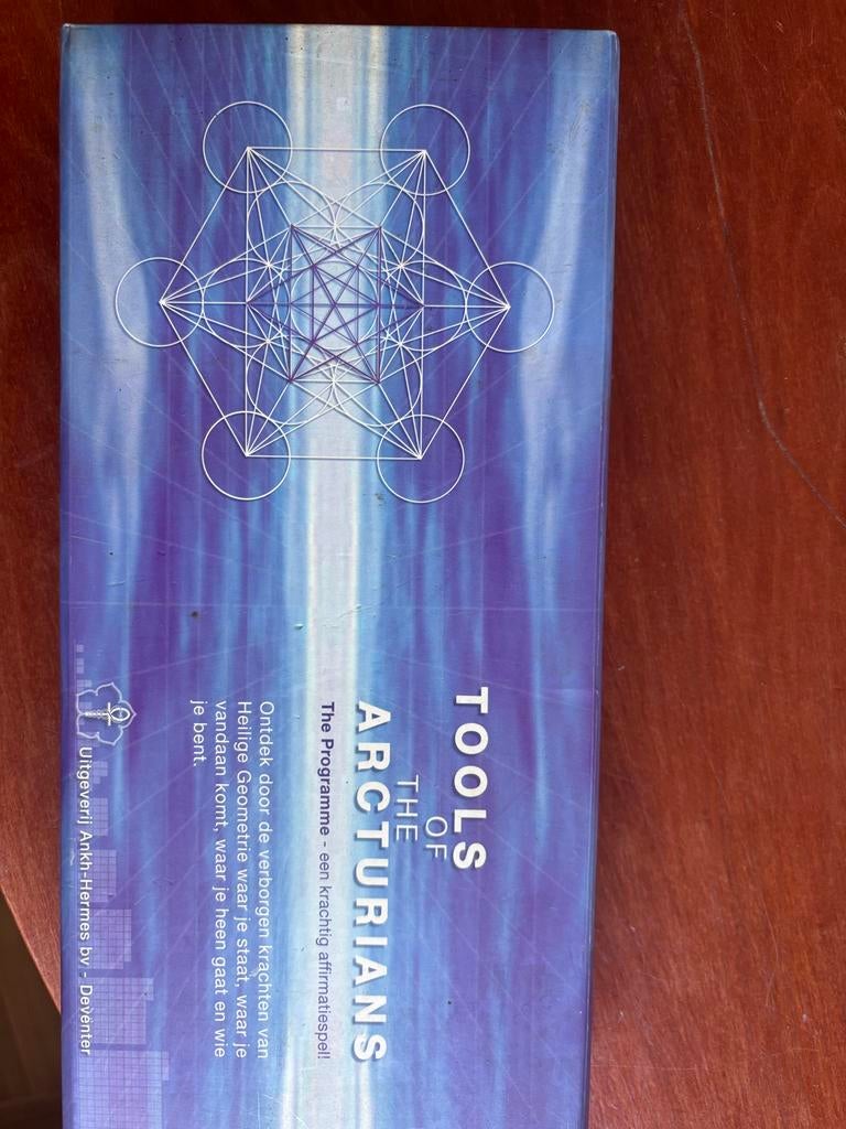 Tools of the Arcturians: Het Programma - Krachtig affirmatie, Ophalen of Verzenden, Zo goed als nieuw, Spiritualiteit algemeen