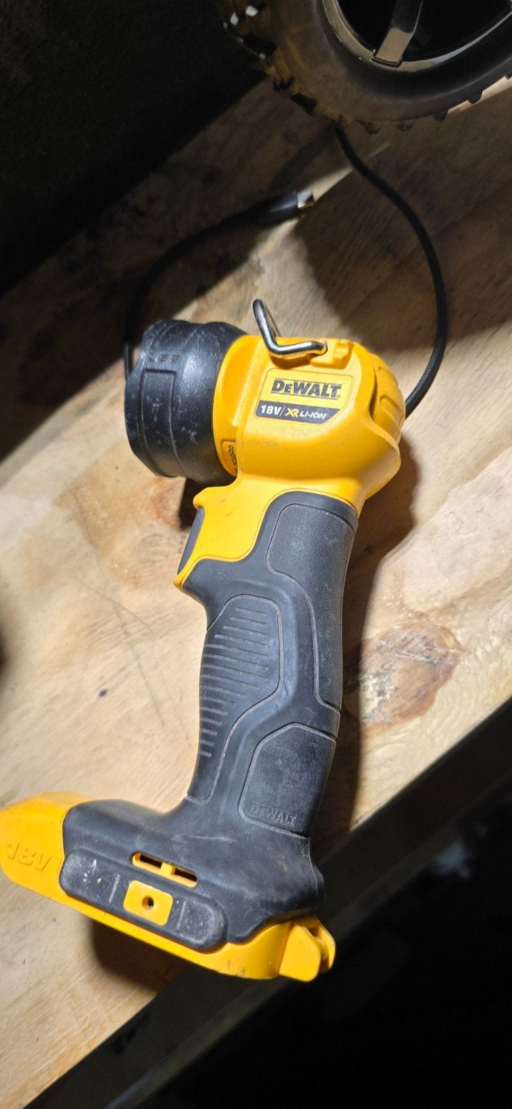 Dewalt 18v lamp, Ophalen of Verzenden, Zo goed als nieuw, Overige typen