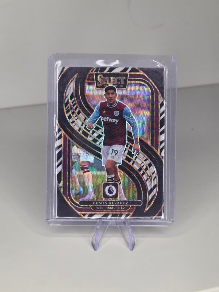 Edson Alvarez - Panini Select 24/25 - Zebra wave prizm, Verzamelen, Sportartikelen en Voetbal, Zo goed als nieuw, Poster, Plaatje of Sticker