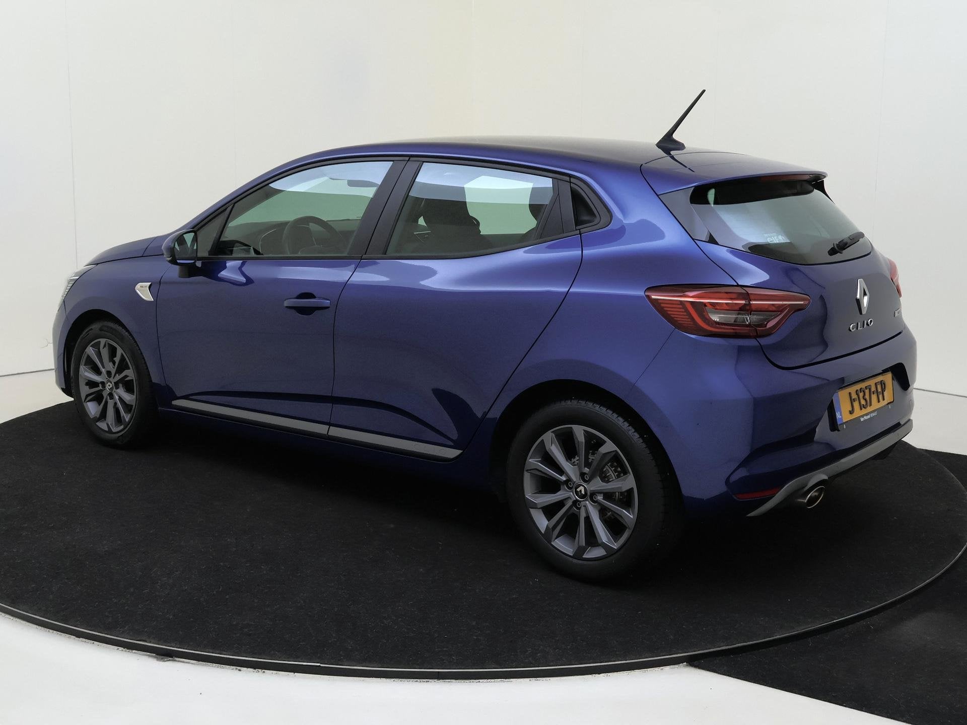 Renault Clio 1.0 TCe Zen | RS-Line Apple Carplay | LM Velgen, Auto's, Voorwielaandrijving, Dealer onderhouden, Gebruikt, Euro 6