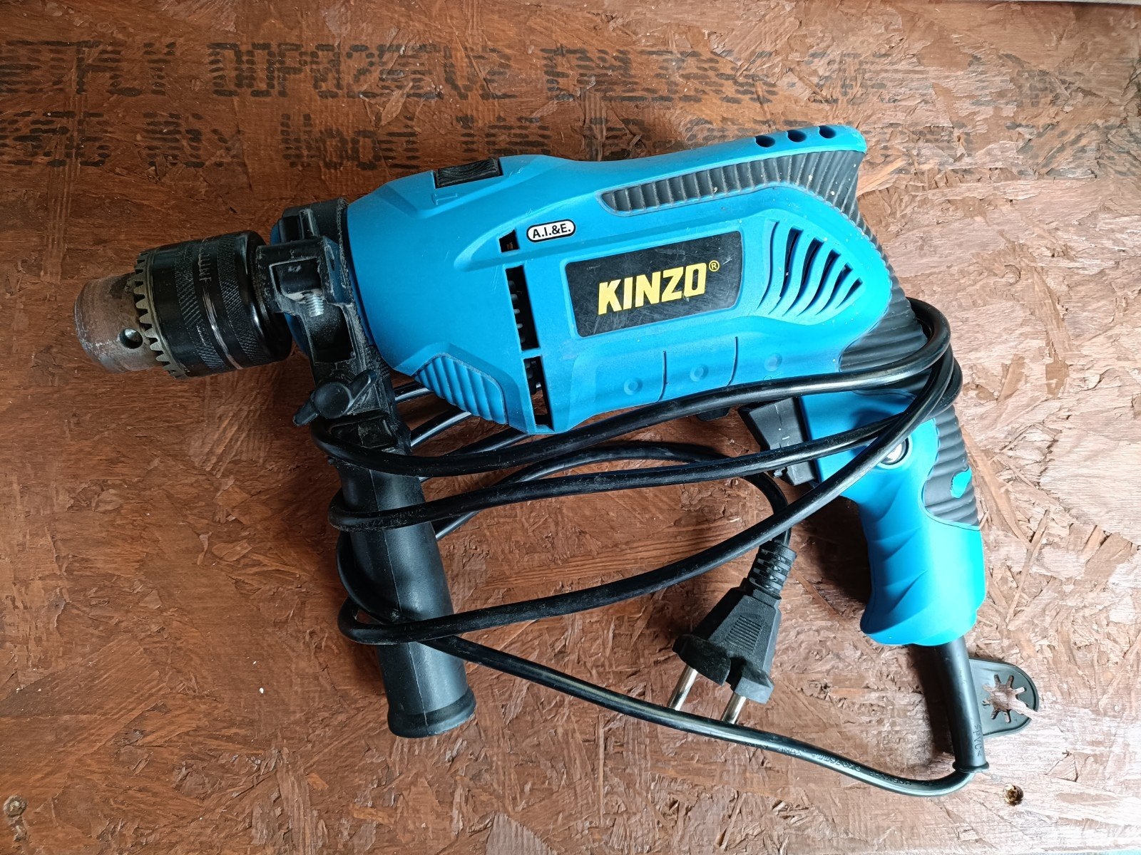 Kinzo boormachine, Ophalen of Verzenden, Gebruikt, 400 tot 600 watt, Boormachine
