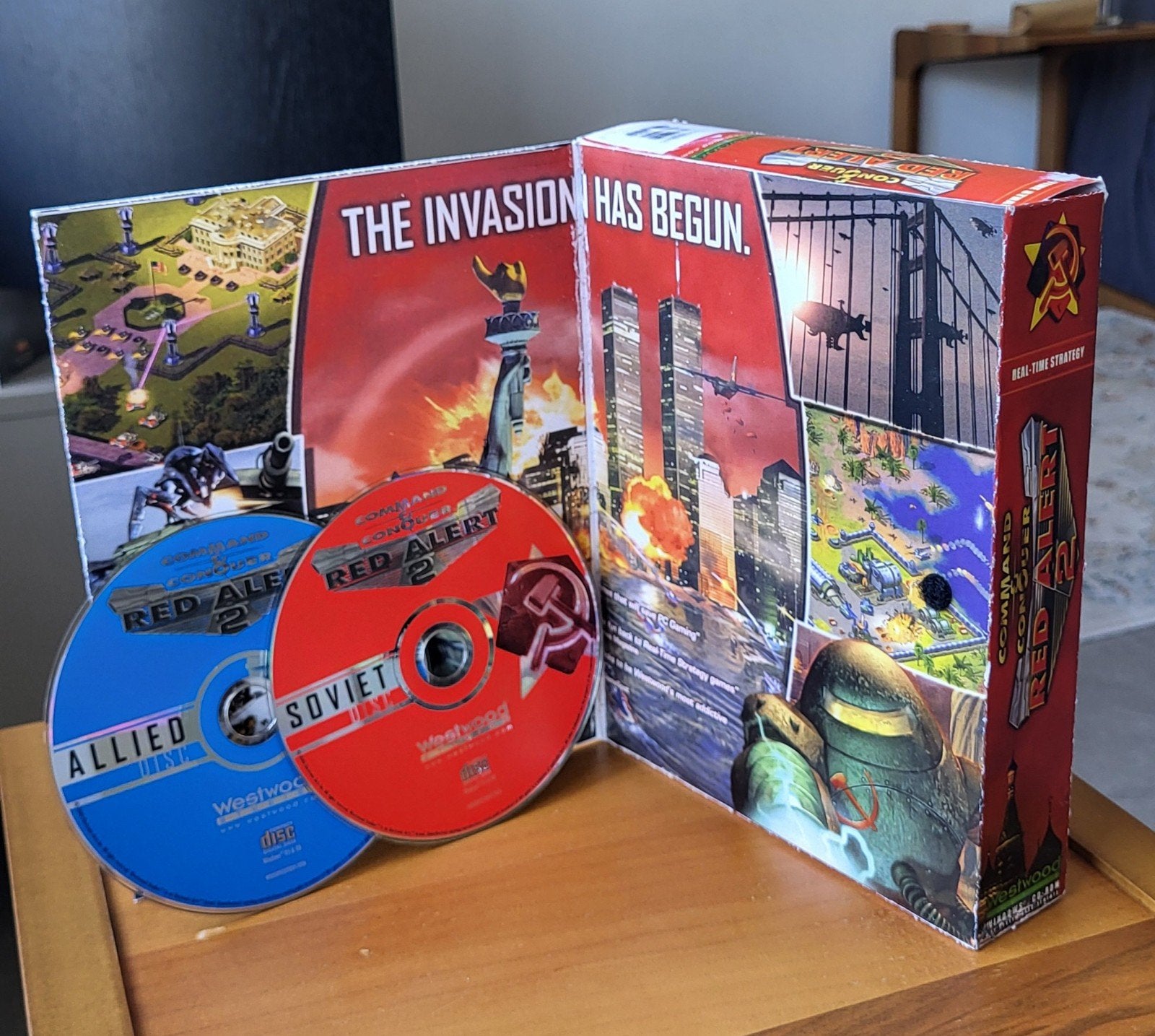 Command & Conquer Red Alert 2 Big Box Game (see description), Gebruikt, Vanaf 18 jaar, Ophalen of Verzenden, Eén computer