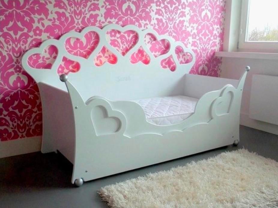 Wit meisjesbed 70 x 150 cm met hartjes, Ophalen, Gebruikt, 70 tot 85 cm, 140 tot 160 cm