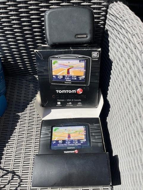 2x TomTom navigatiesystemen, Ophalen, Gebruikt