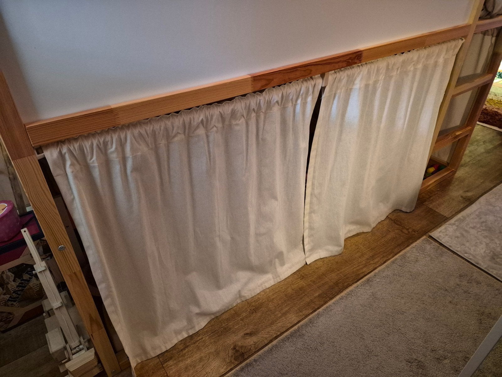 Ikea kura bed gordijnen, Kinderen en Baby's, Kinderkamer | Bedden, Ophalen