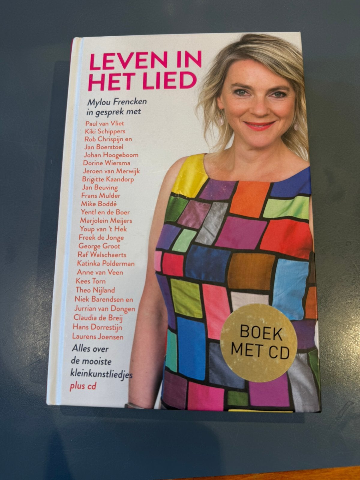 Mylou Frencken - Leven in het lied, Ophalen of Verzenden, Zo goed als nieuw, Mylou Frencken