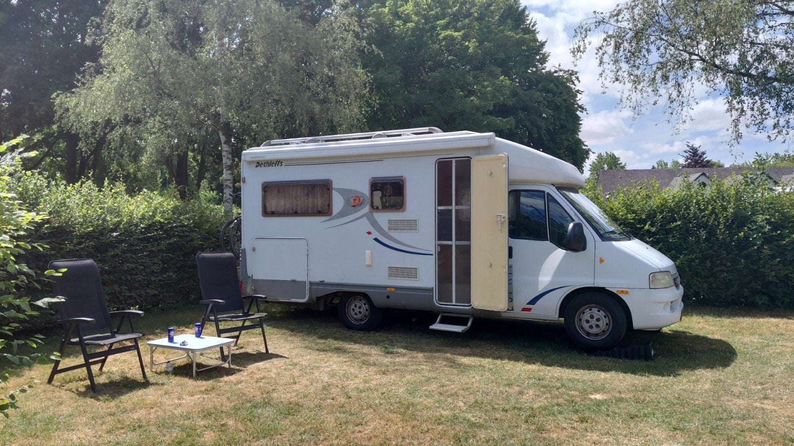 Gezocht Camper onderdelen dethleffs bumpers luik, Ophalen, Bumper