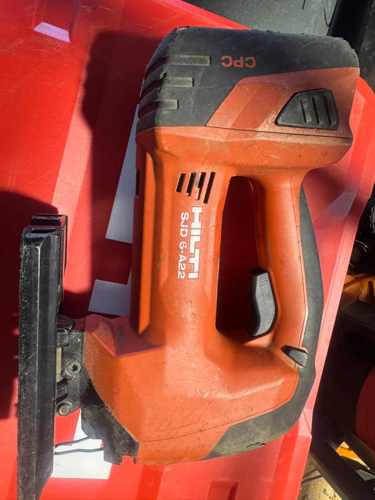 Hilti SJD 6-A22 Accu Decoupeerzaag D-grip Compleet, Ophalen of Verzenden, Zo goed als nieuw, Overige typen
