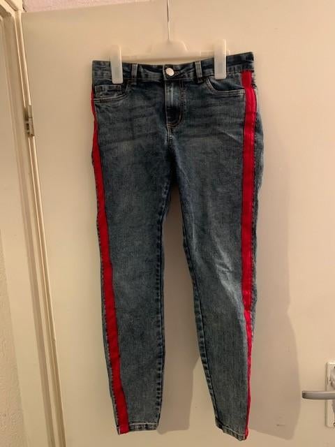 Blauwe spijkerbroek van Janina. Maat S, Kleding | Dames, Spijkerbroeken en Jeans, Blauw, Ophalen of Verzenden, Zo goed als nieuw