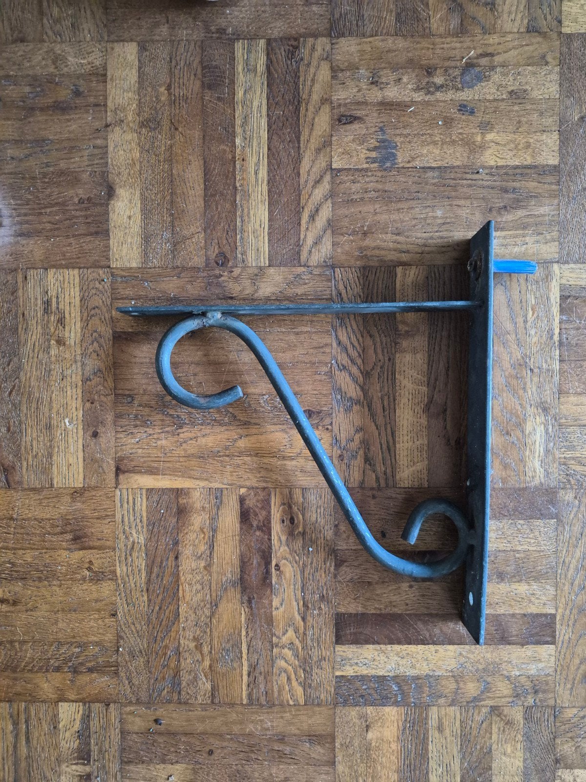Decoratieve metalen plankdrager/bloemen hanger vintage stijl, Ophalen, Vintage, Gebruikt, Metaal