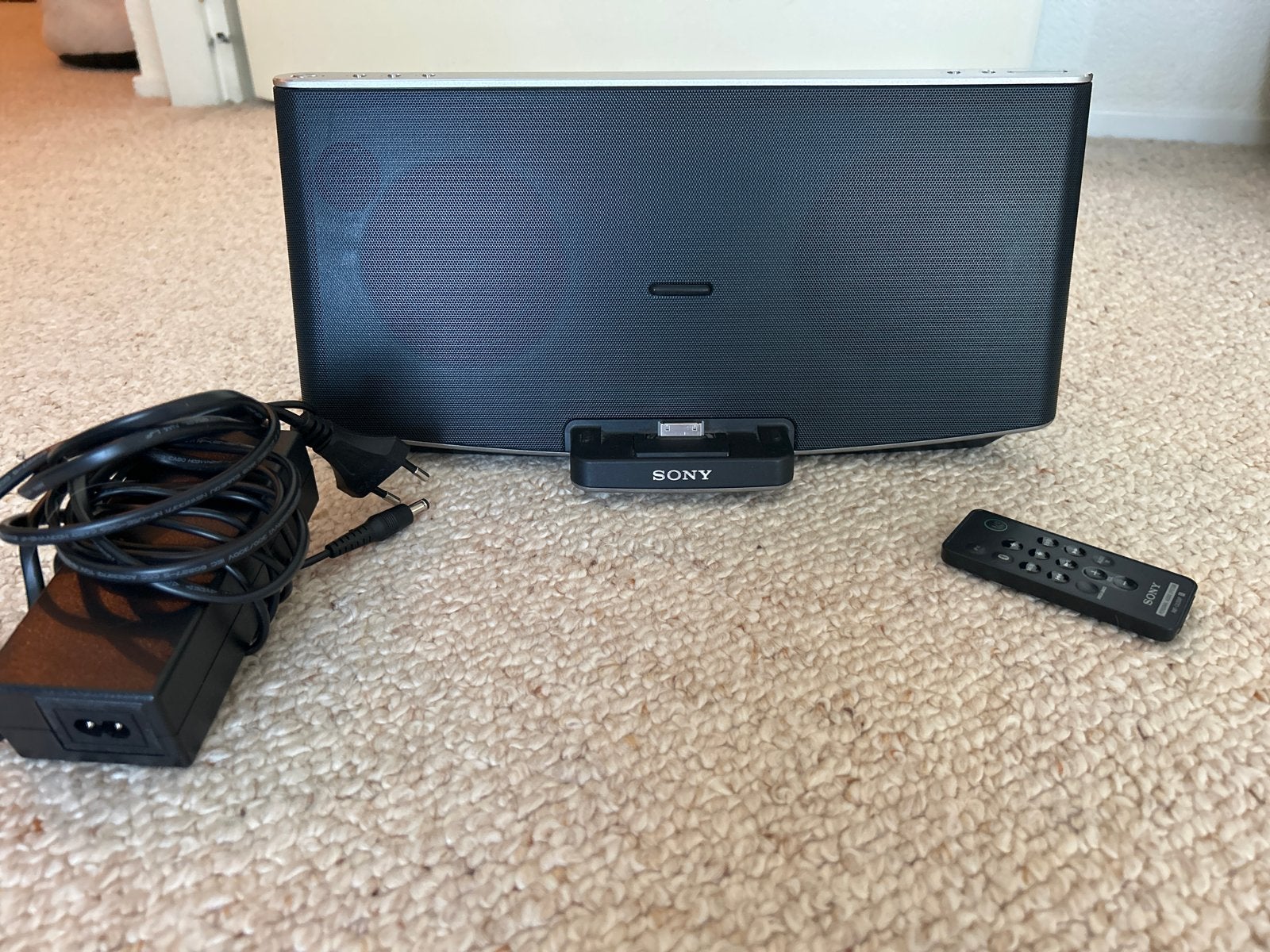 Sony Bluetooth speaker met afstandsbediening, Ophalen, Zo goed als nieuw, Sony, Minder dan 60 watt