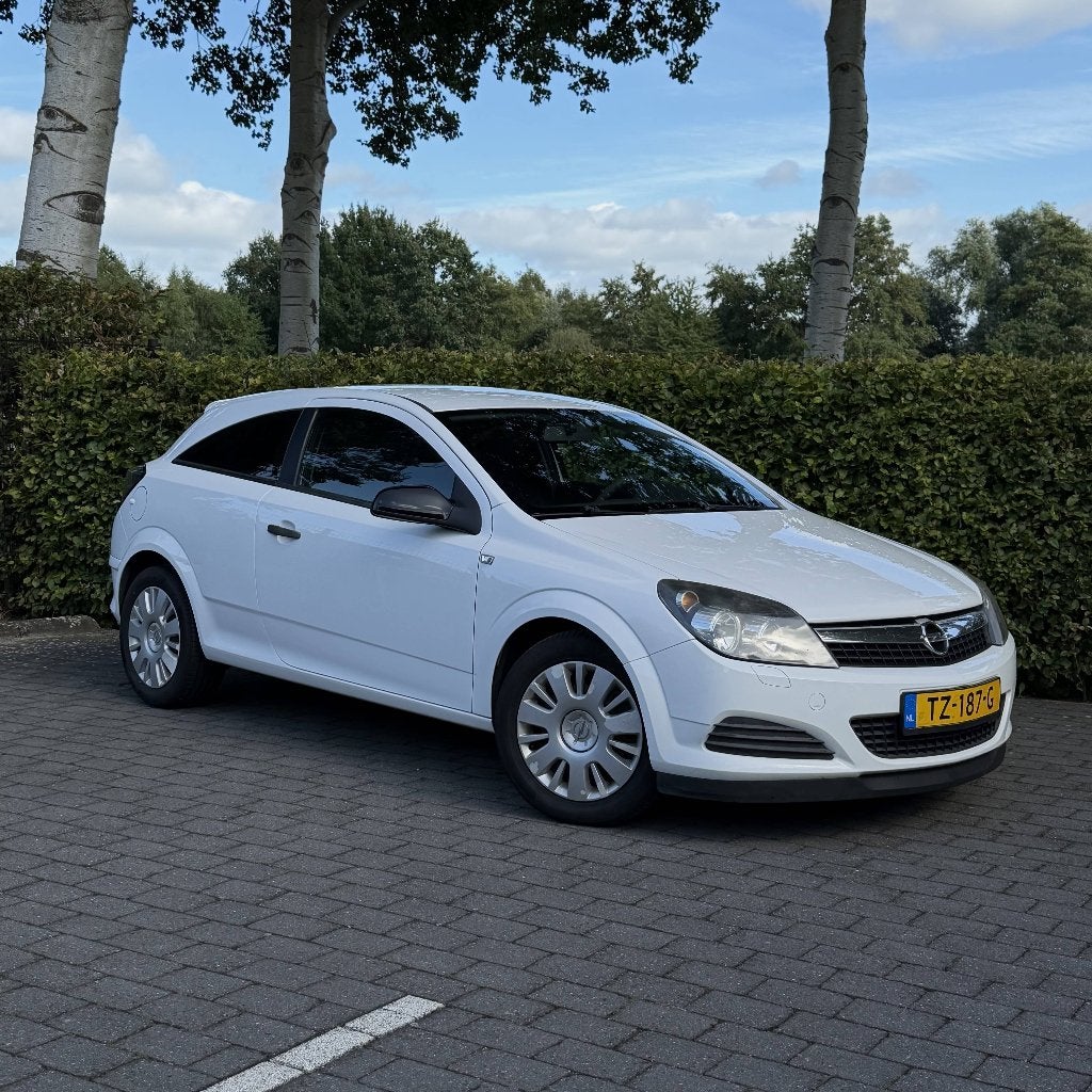 Opel Astra GTC 1.6 16V | Nieuwe APK | 2009, Voorwielaandrijving, Stof, Zwart, 4 cilinders