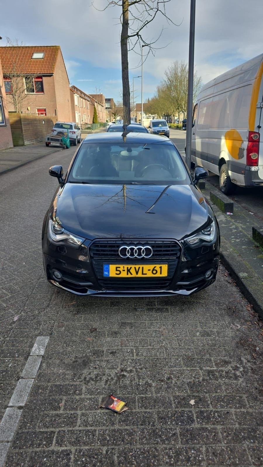 Audi A1 1.2 Tfsi 63KW SB 2013 Zwart, Voorwielaandrijving, 4 cilinders, Zwart, Origineel Nederlands