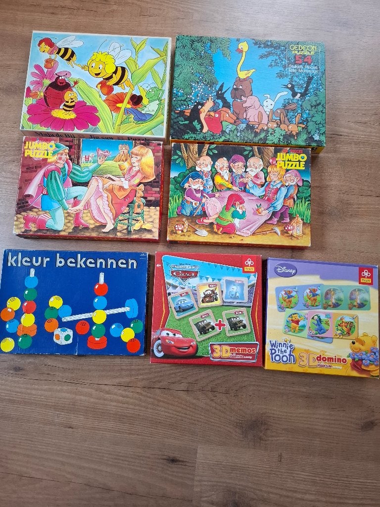 4 Jeugdpuzzels en 3 Jeugdspelletjes (oudjes), Ophalen of Verzenden, Meer dan 50 stukjes, Gebruikt, 4 tot 6 jaar