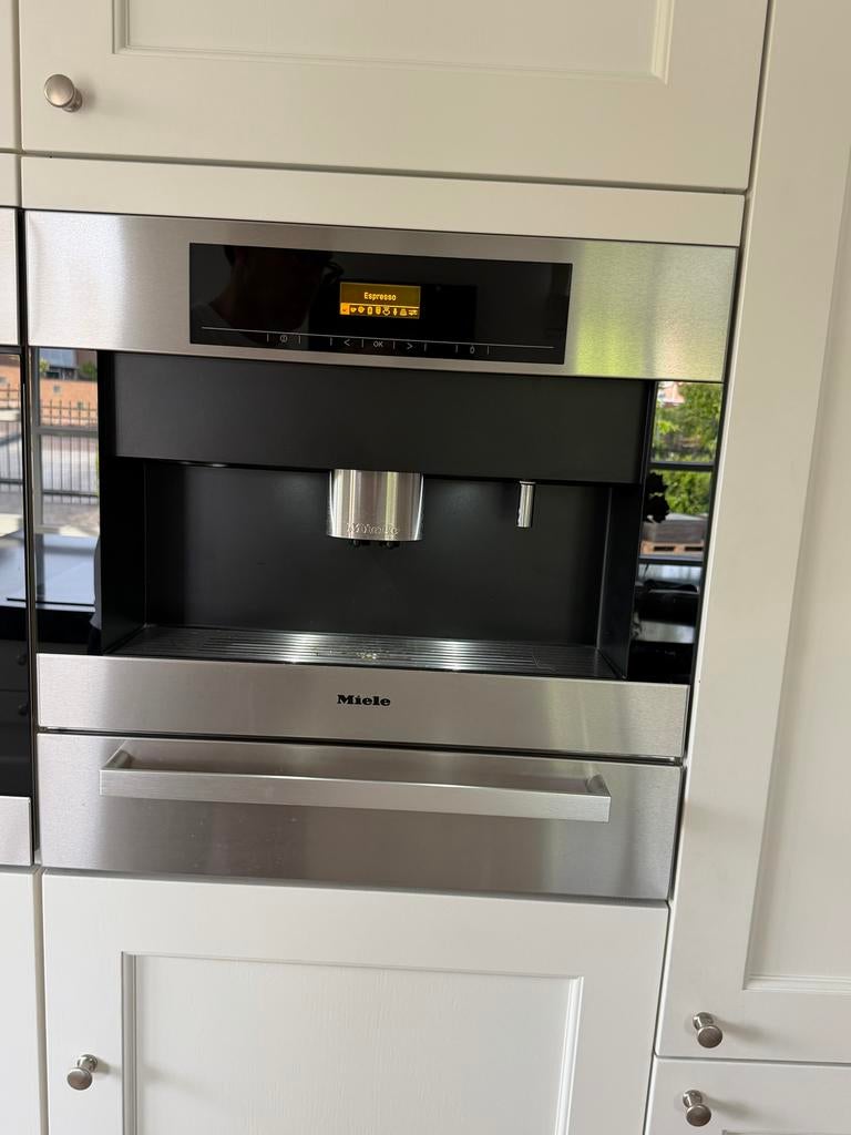 Miele CVA 5060 Inbouw Koffiemachine - Espresso, Ophalen, Afneembaar waterreservoir, Espresso apparaat, 10 kopjes of meer