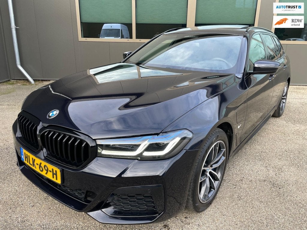 BMW 5-serie Touring 530e xDrive High Executive LCI M-Sport S, 1998 cc, 1935 kg, Gebruikt, 4 cilinders