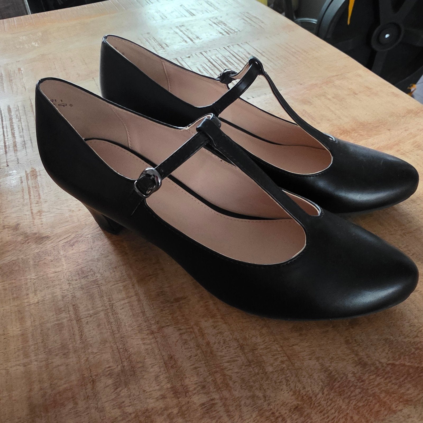 Graceland Zwarte Pumps met Bandje - Nieuw, Maat 44, Kleding | Dames, Schoenen, Graceland, Ophalen of Verzenden