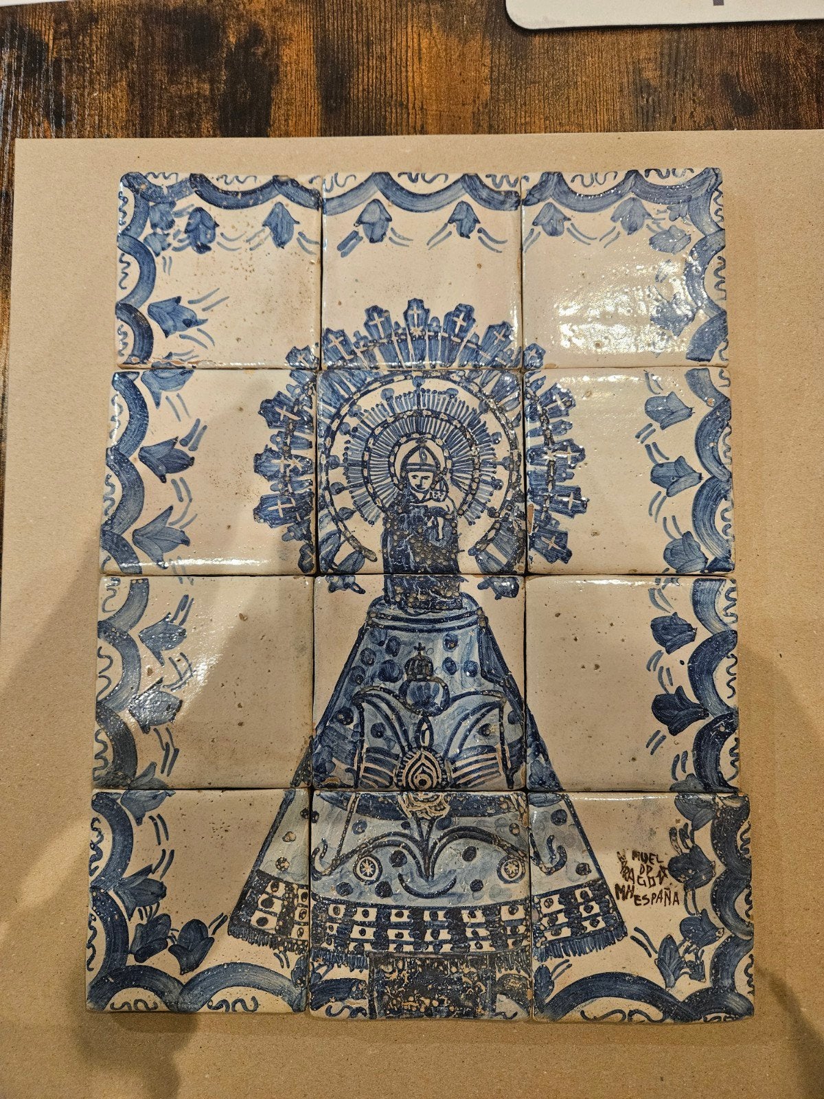Antieke Spaanse Tegeltableau Maagd Maria, gesigneerd, Ophalen