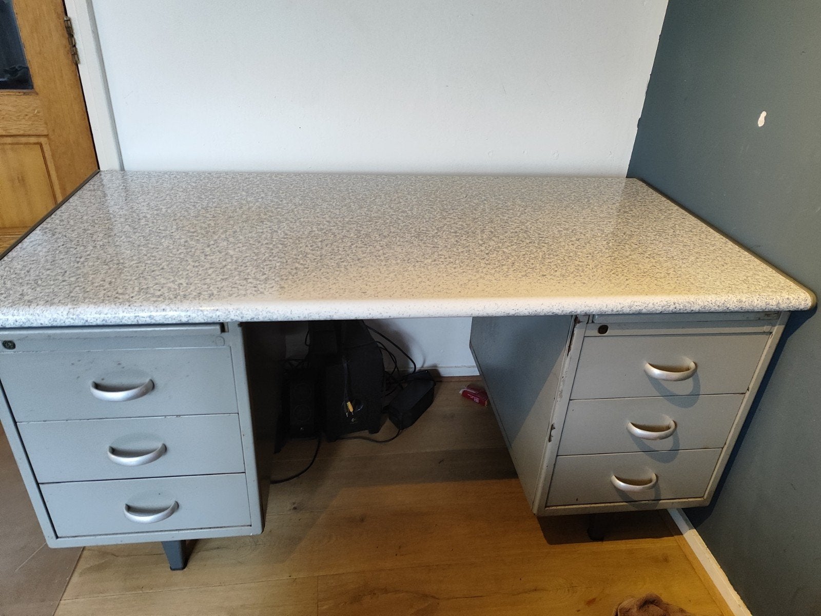 Vintage Gispen bureau - Metaal met lades, Huis en Inrichting, Bureaus, Ophalen, Gebruikt, Metaal, Vintage