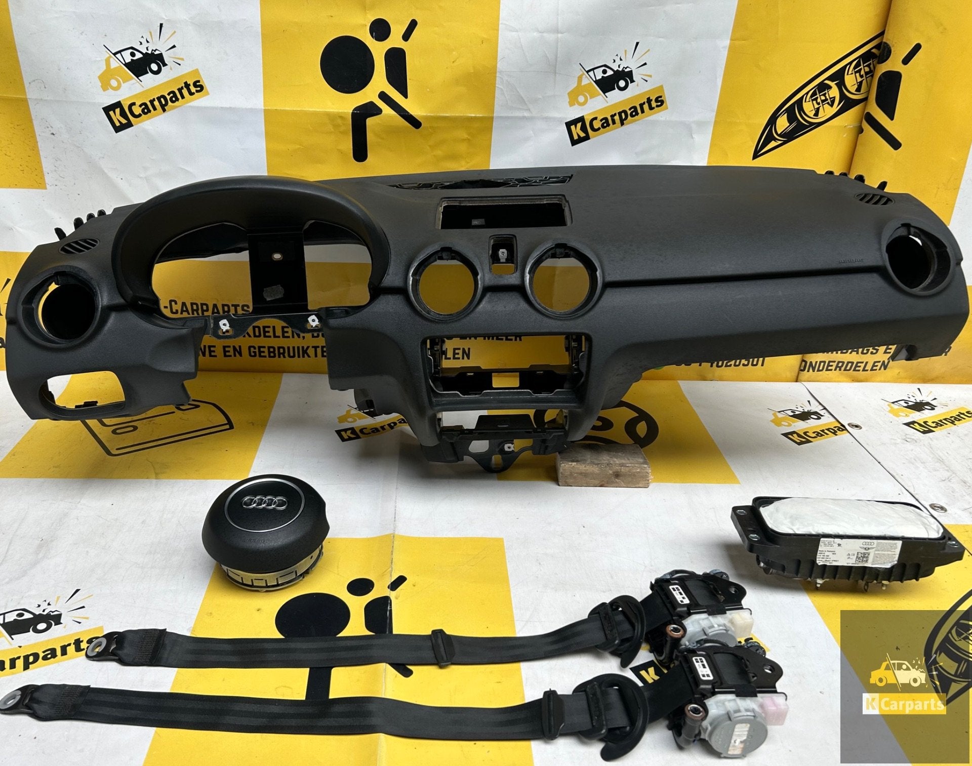 Audi A1 8X S1 compleet Airbagset + Dashboard airbag set