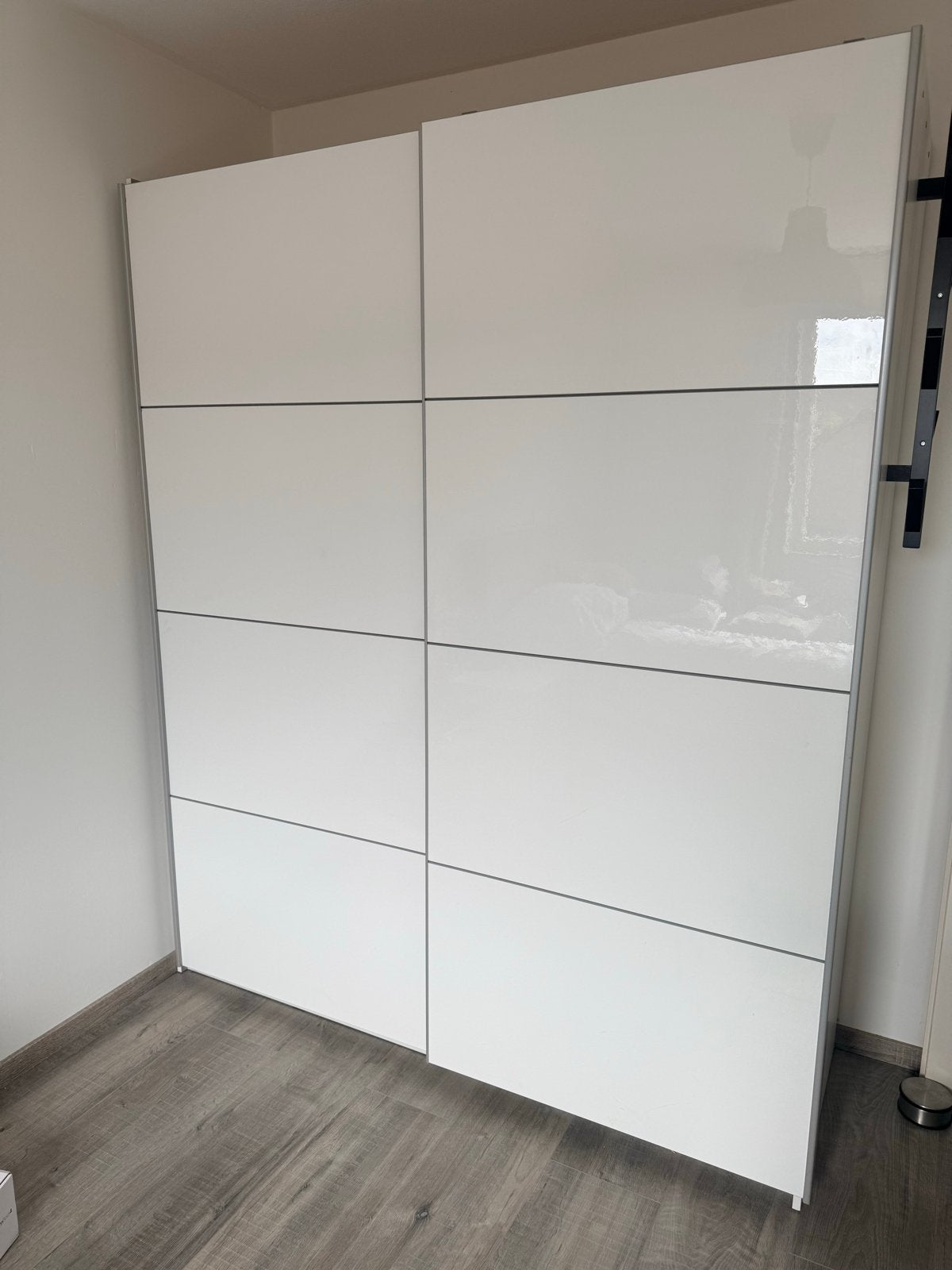 Witte kledingkast met schuifdeuren, Ophalen, Overige materialen, Met deur(en), Gebruikt